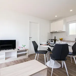 Luxury Mobile Homes Liza 4*, Biograd Na Moru Chorvatsko